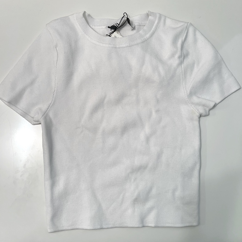 *NWT* Zara Knit Cropped T Shirt
